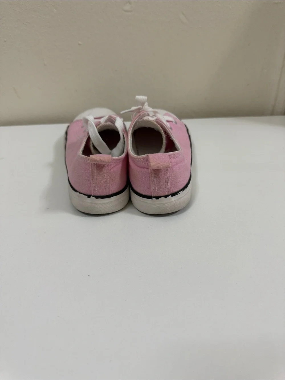 Kids Pink Canvas Low-Top Sneakers